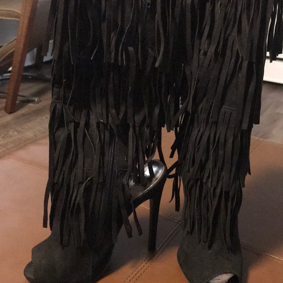 Shoes (boots) - Picture 3 of 8